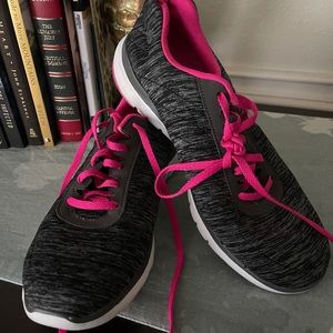 Skechers Wide Fit Ladies 👟